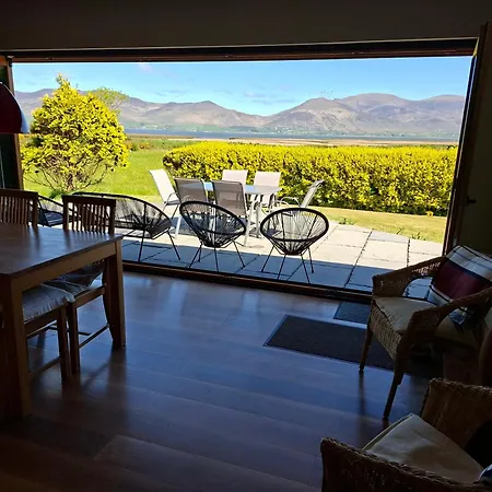 Relax In A Cosy Coastal Retreat Ferienhaus *