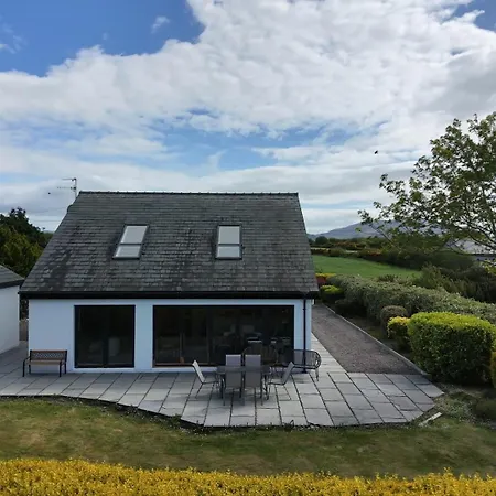 Relax In A Cosy Coastal Retreat Killorglin